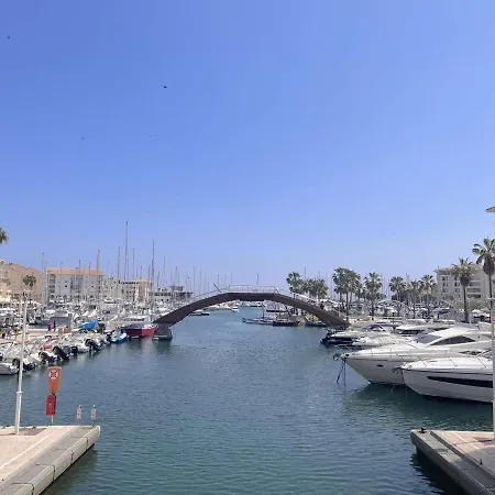 2p, 4 Couchages, Terrasse Et Salon De Jardin à 200m De La Plage, - Fr-1-226a-22 Fréjus